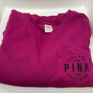 🌸2/$15 VS Pink light sweatshirt